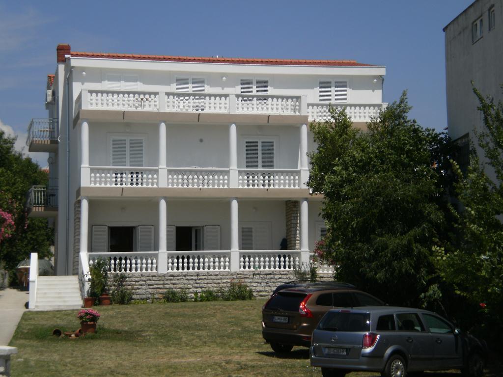 Apartment And Rooms Villa Kolonada Vodice Dış mekan fotoğraf
