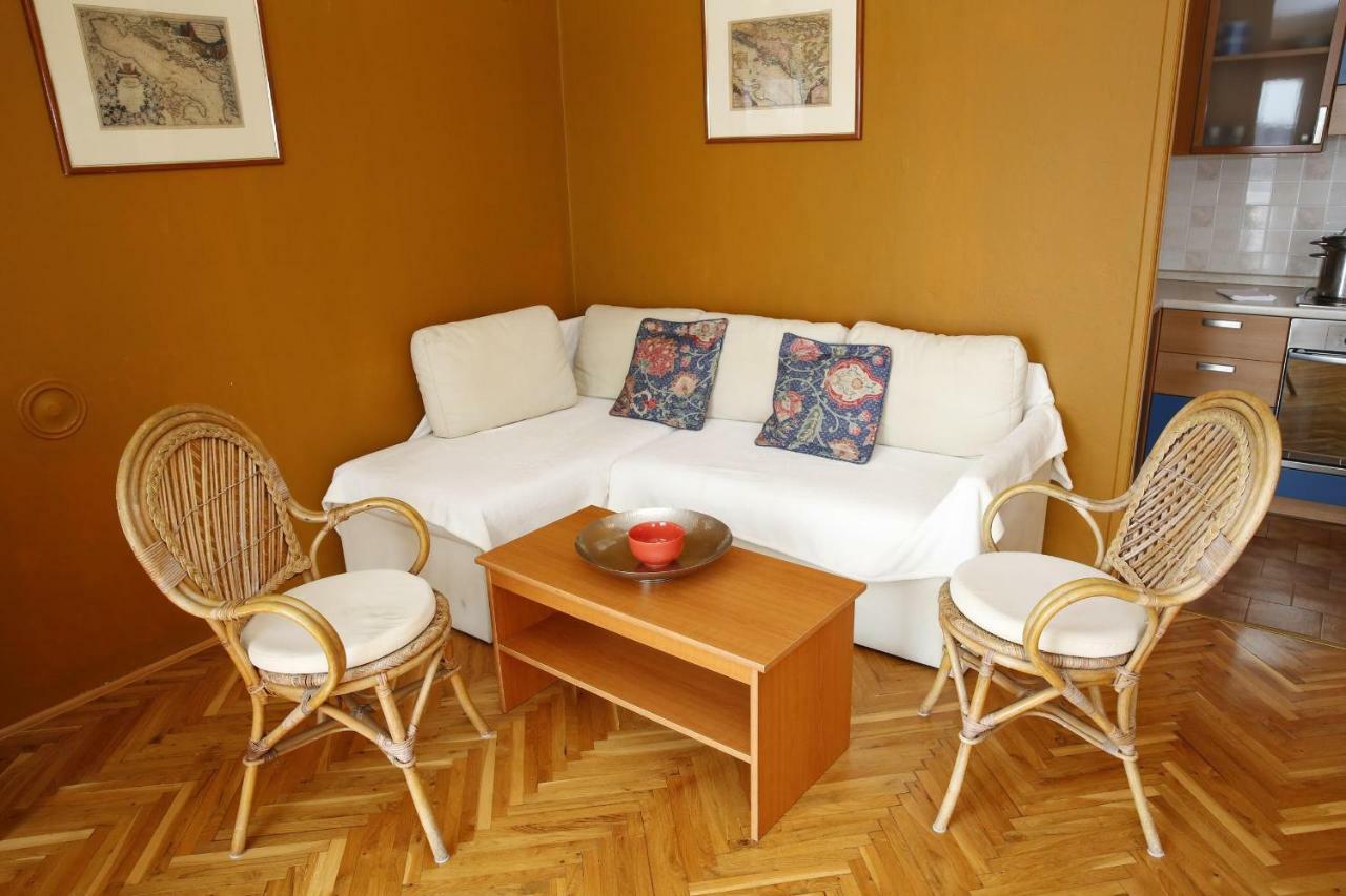 Apartment And Rooms Villa Kolonada Vodice Dış mekan fotoğraf