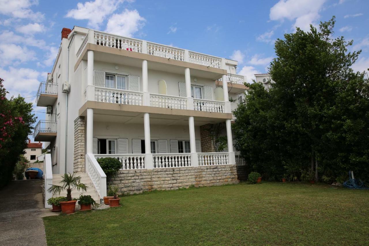 Apartment And Rooms Villa Kolonada Vodice Dış mekan fotoğraf