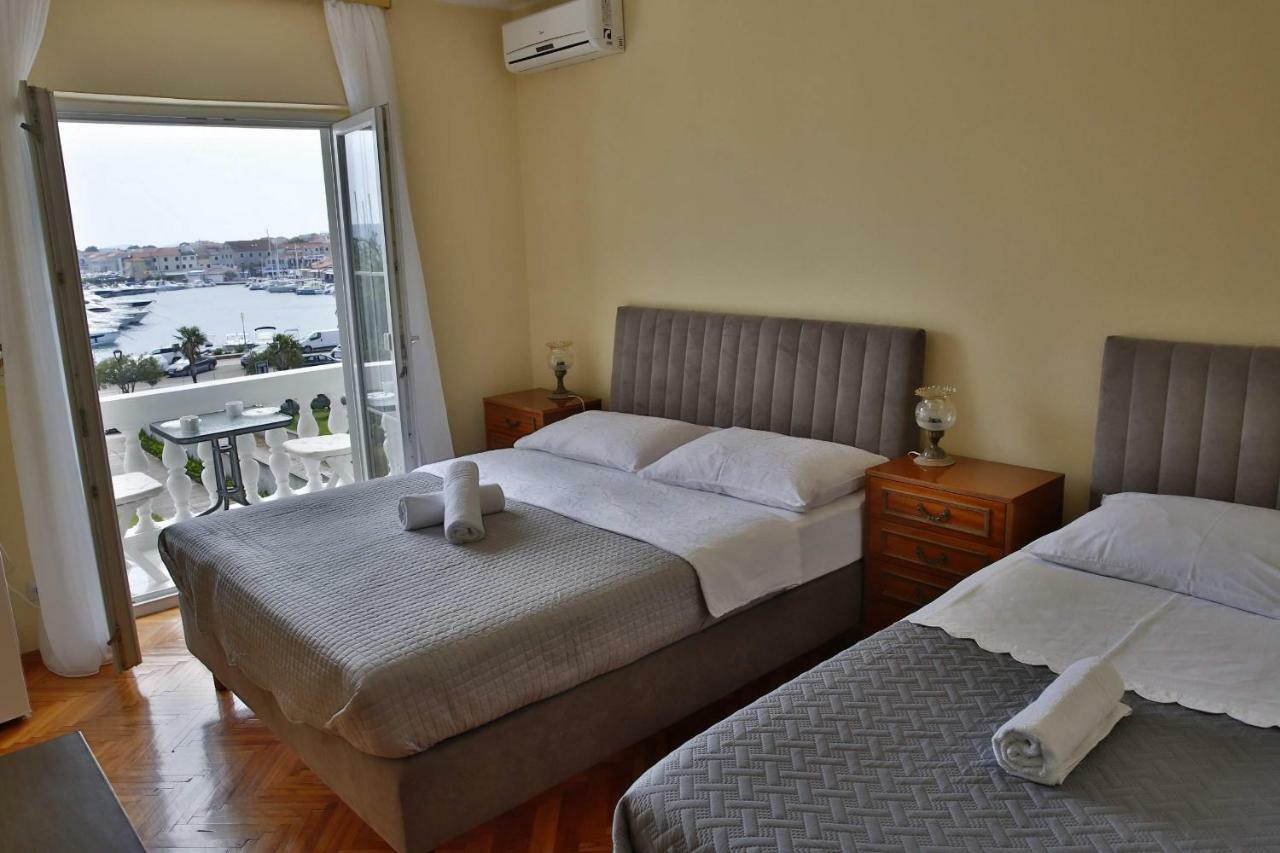 Apartment And Rooms Villa Kolonada Vodice Dış mekan fotoğraf