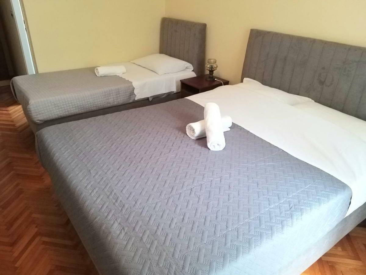 Apartment And Rooms Villa Kolonada Vodice Dış mekan fotoğraf